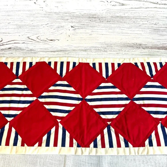 Handmade table runner quilted red white blue forth July country farmhouse - Picture 2 of 6